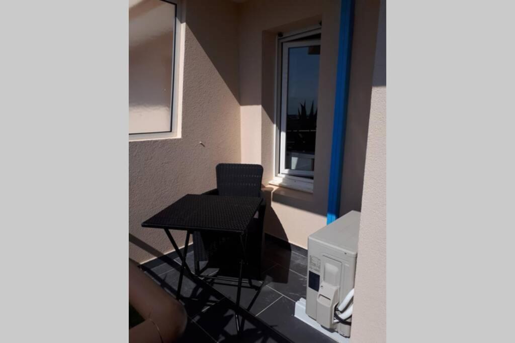T2 Climatise Vue Sur Mer, Wifi, Piscine Et Parking Sète Exterior foto